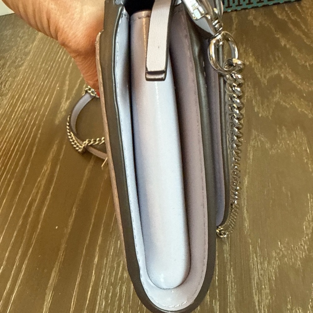 NWT Tory Burch Emerson Patent Chain Wallet violet sky NO LONGER AVAILABLE - Picture 5 of 13